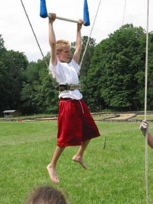 PHOTOS/Swinging1.jpg